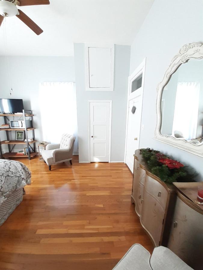Queens Chamber W King Heavenly Bed At Nottingham Place In Wise Bagian luar foto