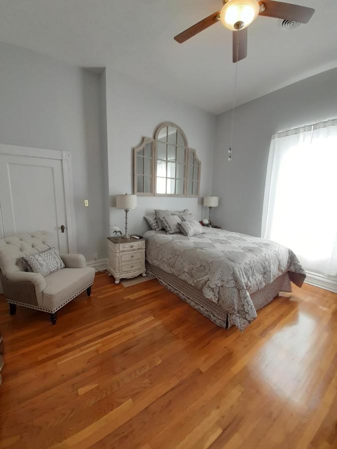 Queens Chamber W King Heavenly Bed At Nottingham Place In Wise Bagian luar foto